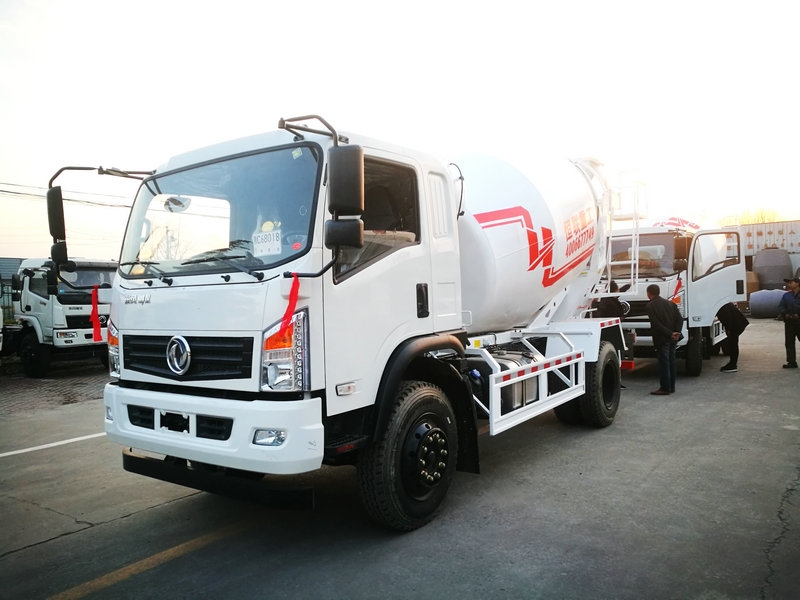 小型混凝土攪拌罐車.jpg